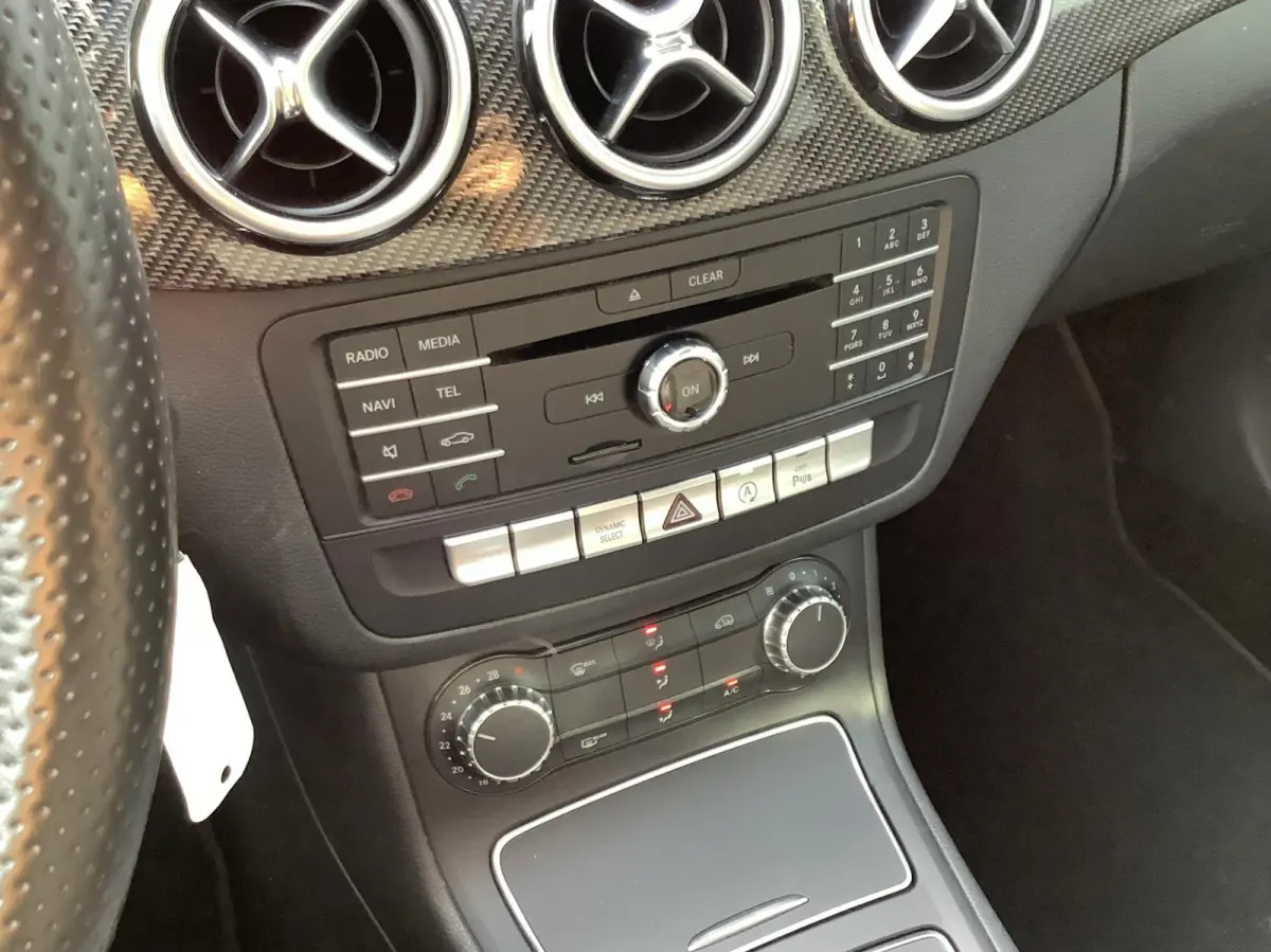 180 AMG Night Edition AMG pakket, Panorama dak, camera, eerste eigenaar