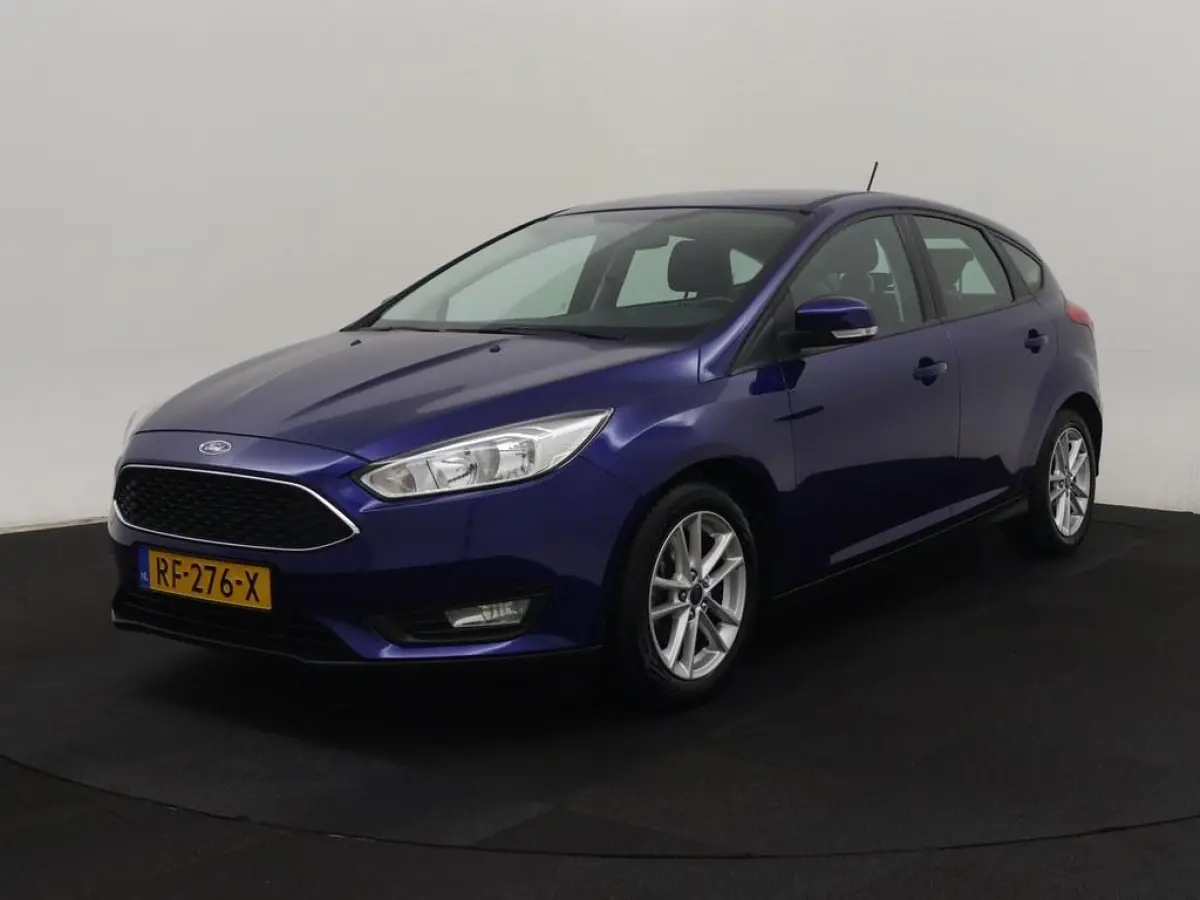 1.0 Lease Edition Trekhaak/4S.Banden/Nav/Ac