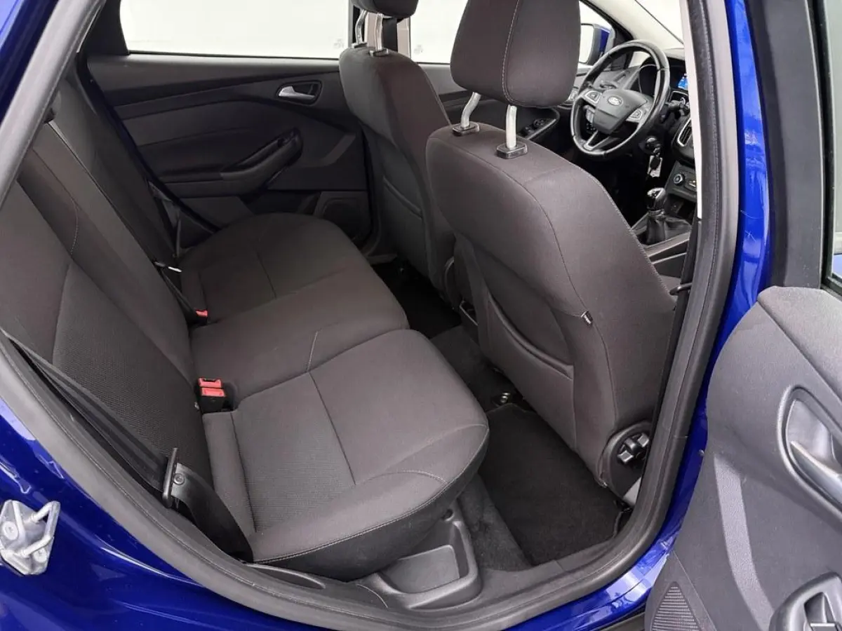 1.0 Lease Edition Trekhaak/4S.Banden/Nav/Ac