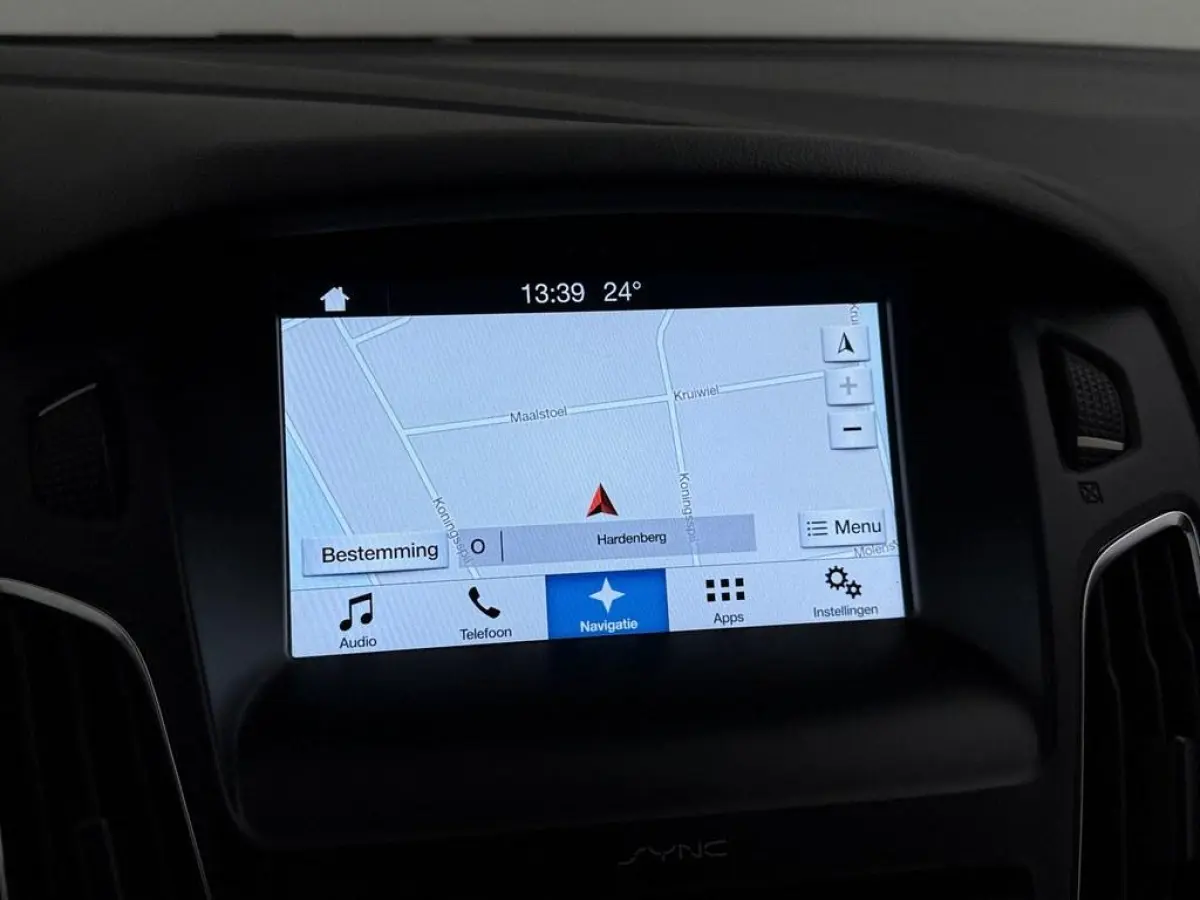 1.0 Lease Edition Trekhaak/4S.Banden/Nav/Ac