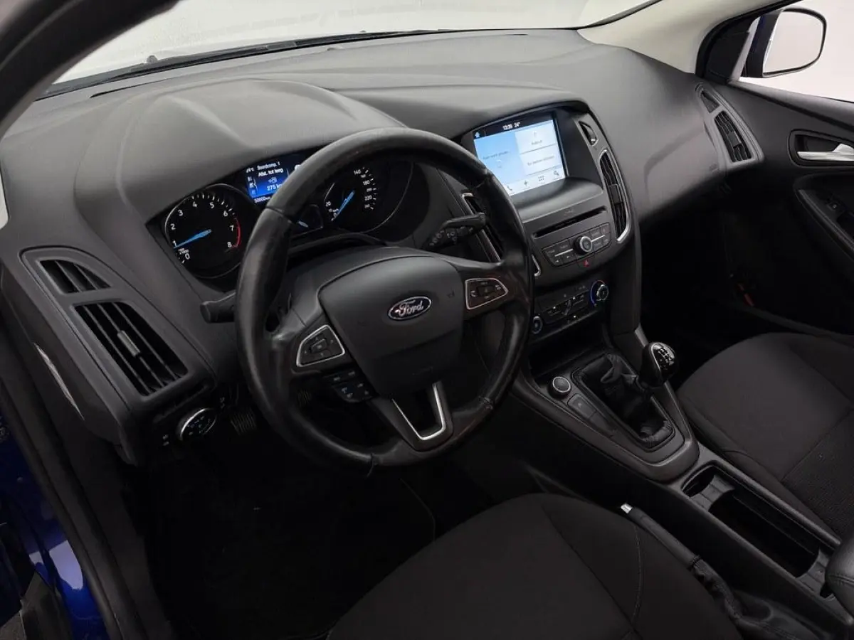 1.0 Lease Edition Trekhaak/4S.Banden/Nav/Ac