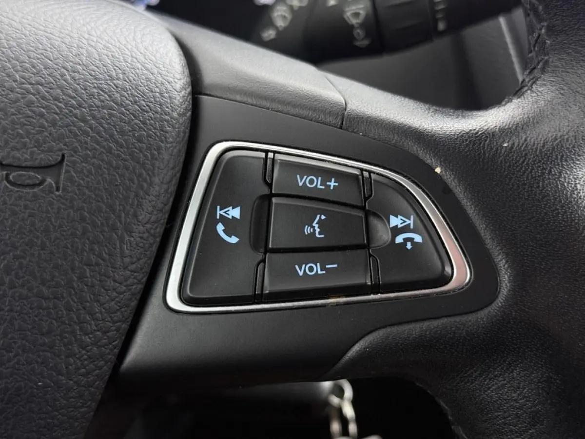 1.0 Lease Edition Trekhaak/4S.Banden/Nav/Ac
