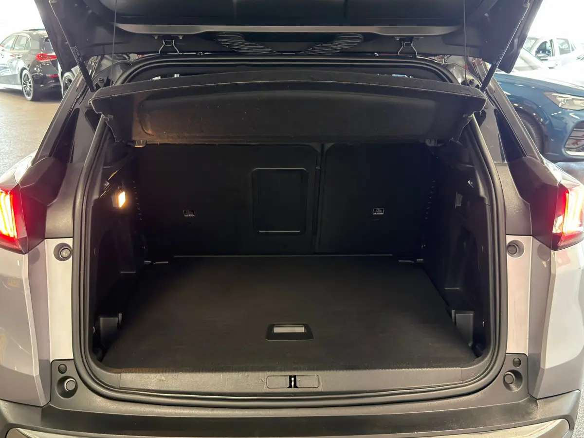 1.2 PureTech GT Line, NAVI/CAMERA,PANORAMA, CRUISE