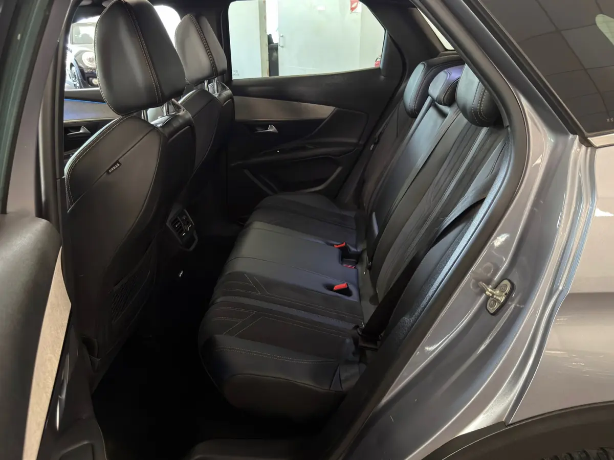 1.2 PureTech GT Line, NAVI/CAMERA,PANORAMA, CRUISE