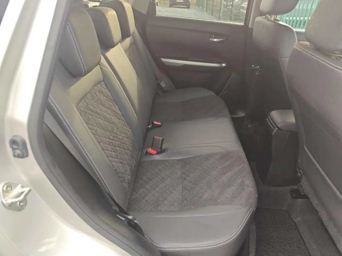 1.5 HYBRID STYLE AUTOMAAT Keyless | Dodehoeksensoren | Navi | Adaptive Cruise