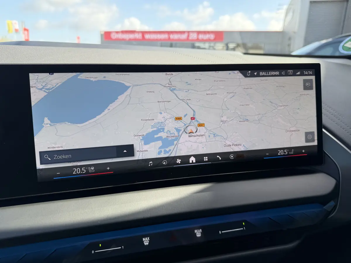 20 xDrive M Sport Panoramadak Trekhaak Leder ACC LED Achteruitrijcamera Stuurwielverwarming Carplay