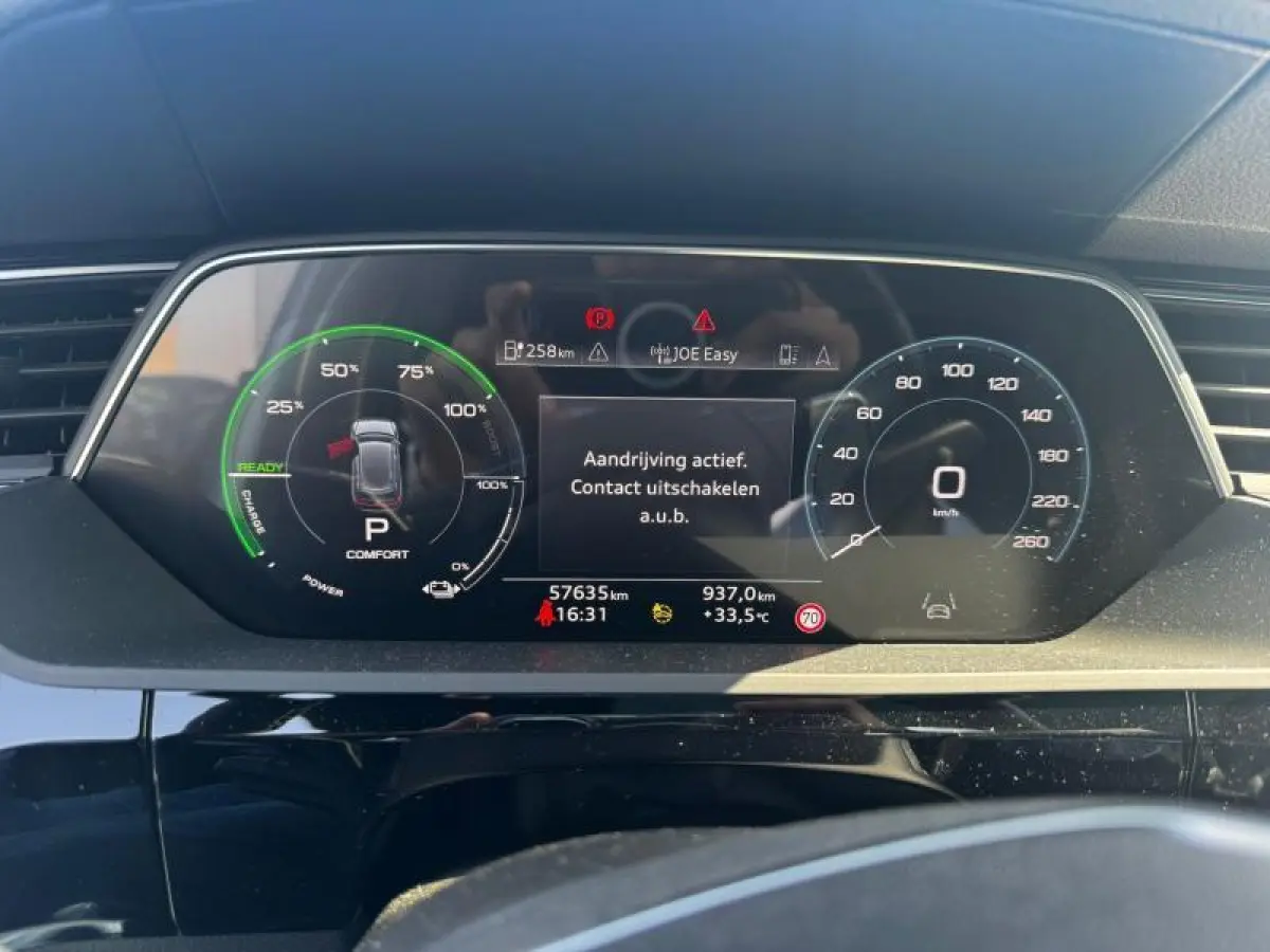 55 QUATTRO S EDITION 95 kWh Pano | Leder | Digitale spiegels | Donkere hemel