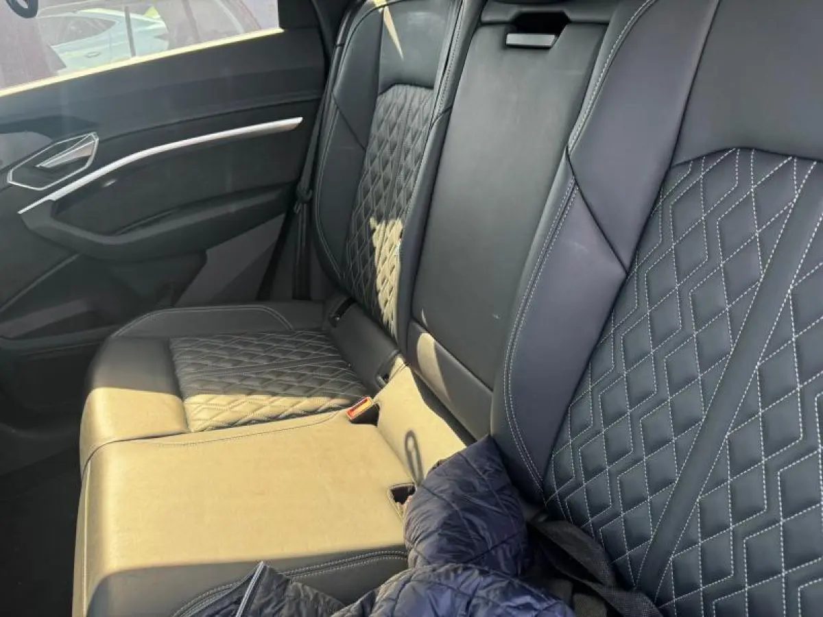 55 QUATTRO S EDITION 95 kWh Pano | Leder | Digitale spiegels | Donkere hemel