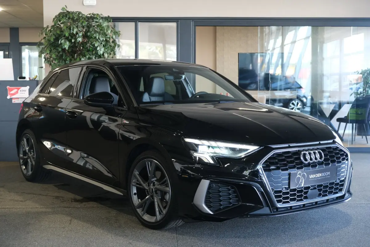 30 TFSI 2x S-line Leder Matrix Camera Led