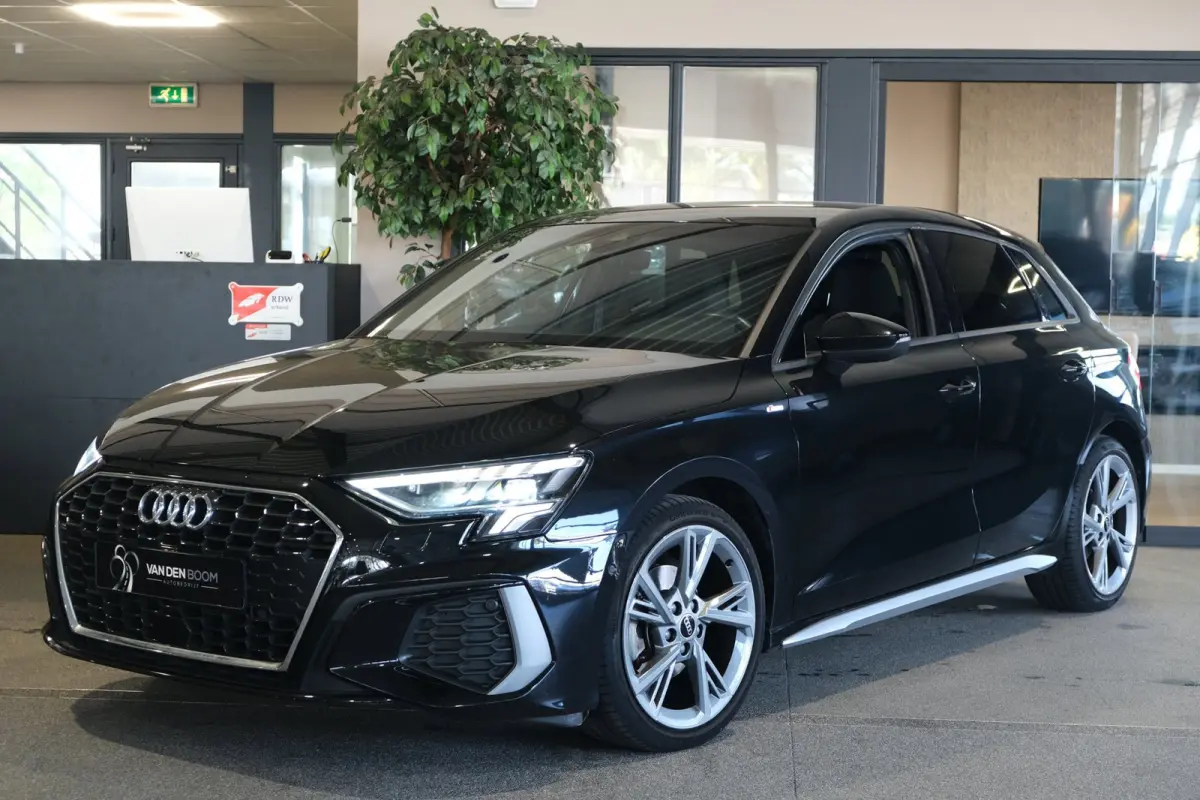 30 TFSI 2x S-line Leder Matrix Camera Led