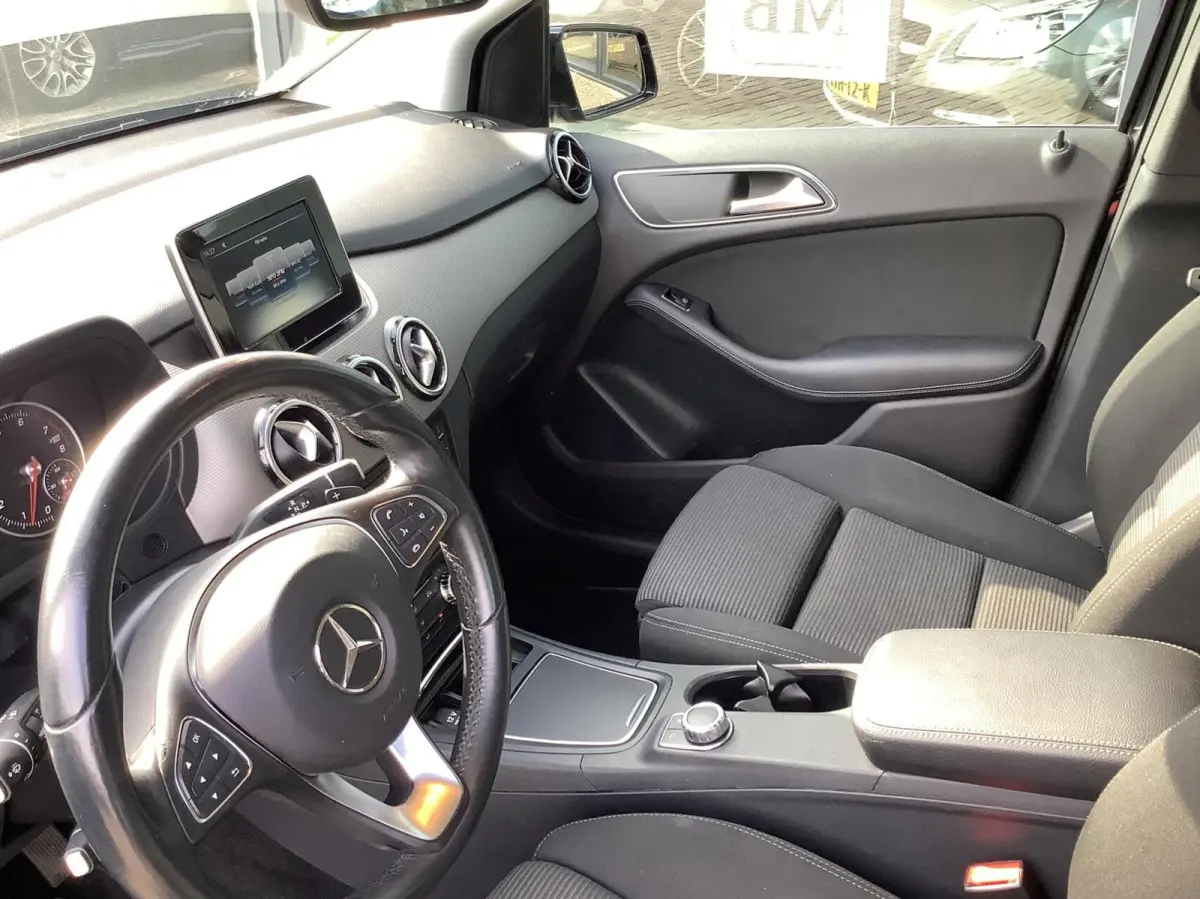 180 Edition Ambition, navi, cruise, led verlichting