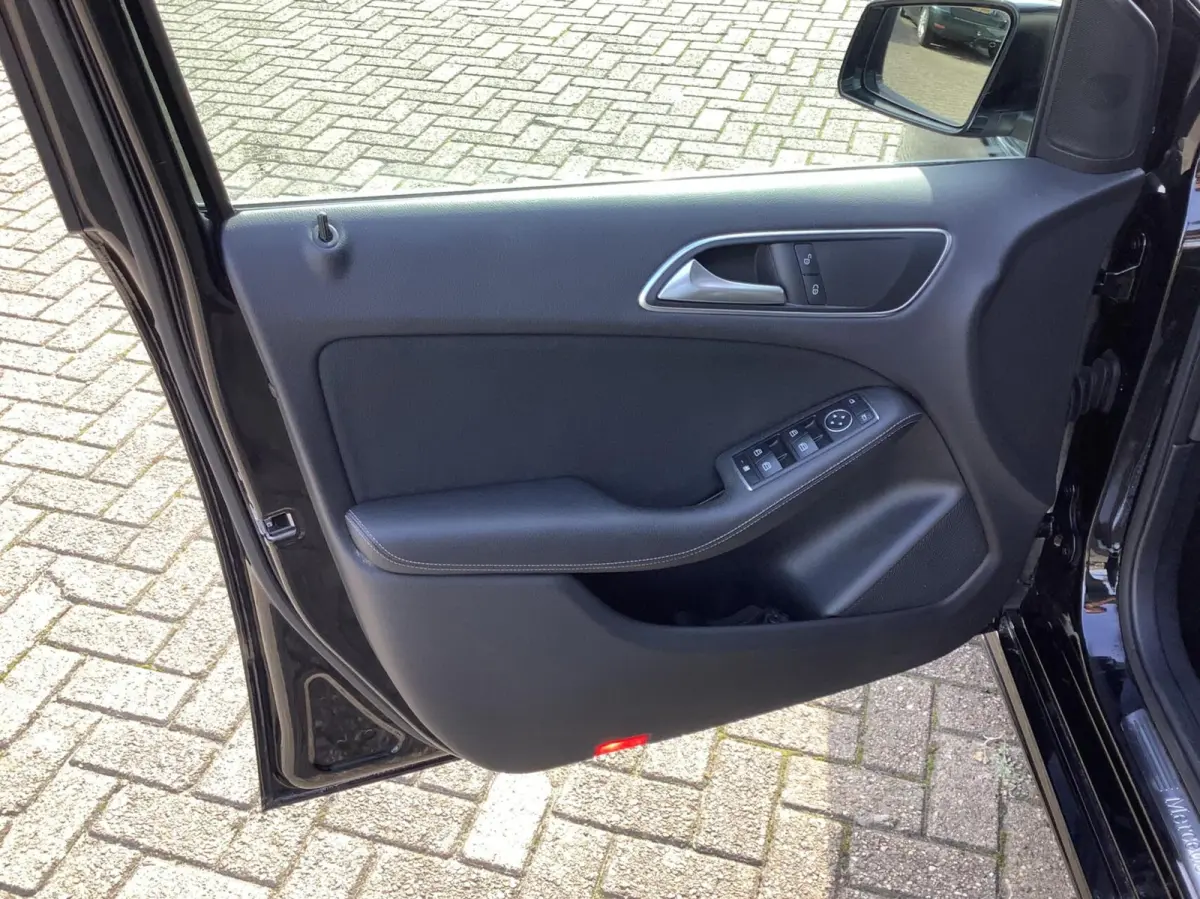 180 Edition Ambition, navi, cruise, led verlichting