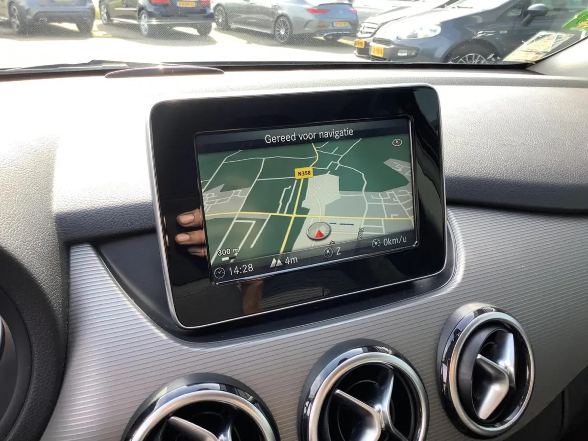 180 Edition Ambition, navi, cruise, led verlichting