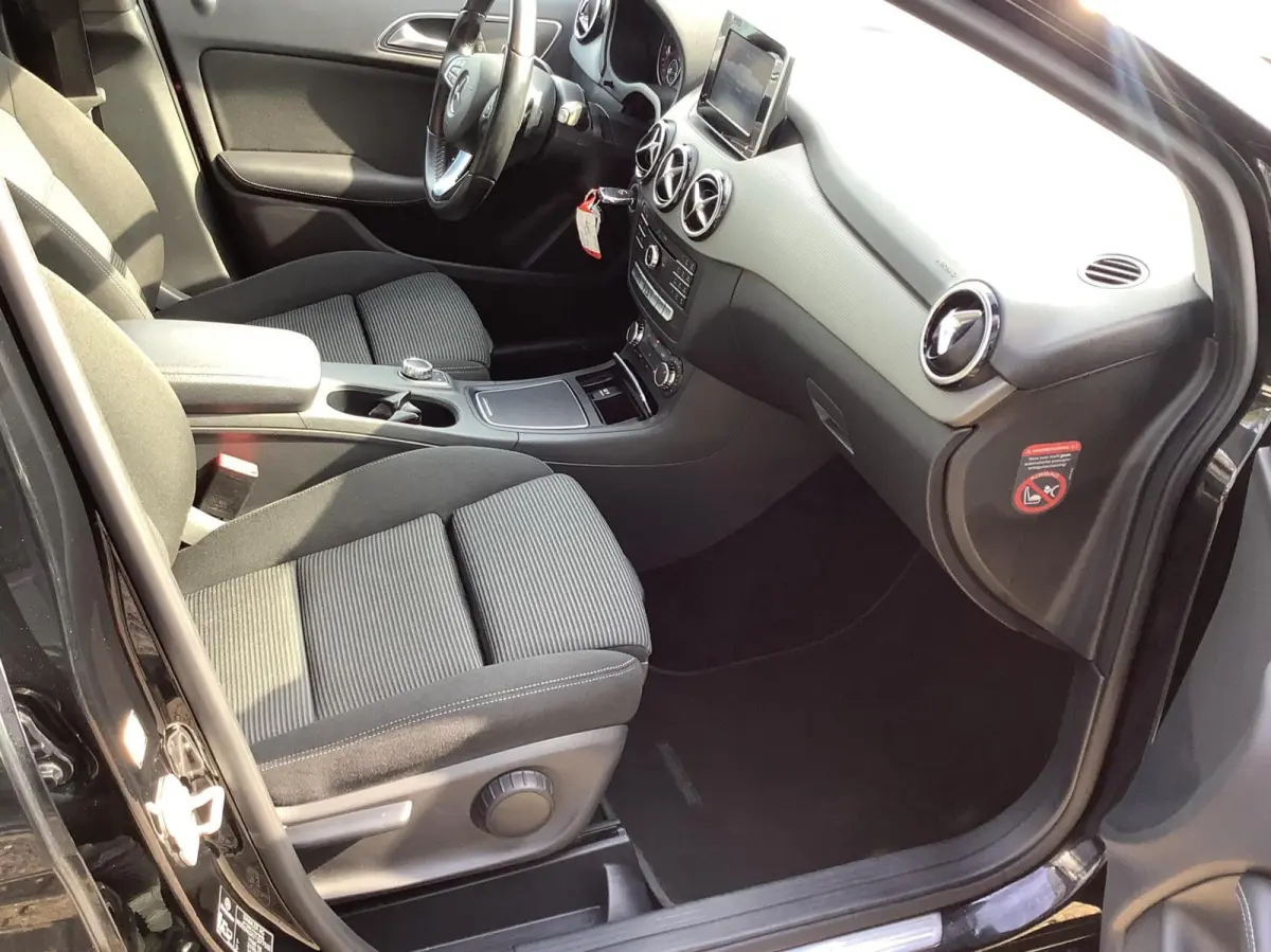 180 Edition Ambition, navi, cruise, led verlichting