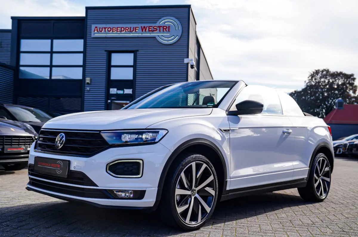 1.5 TSI R-Line | Luxe Leder | Ruitjes leer | Trekhaak | Stoelverwarming | Facelift | Vlak R-line Stuur |