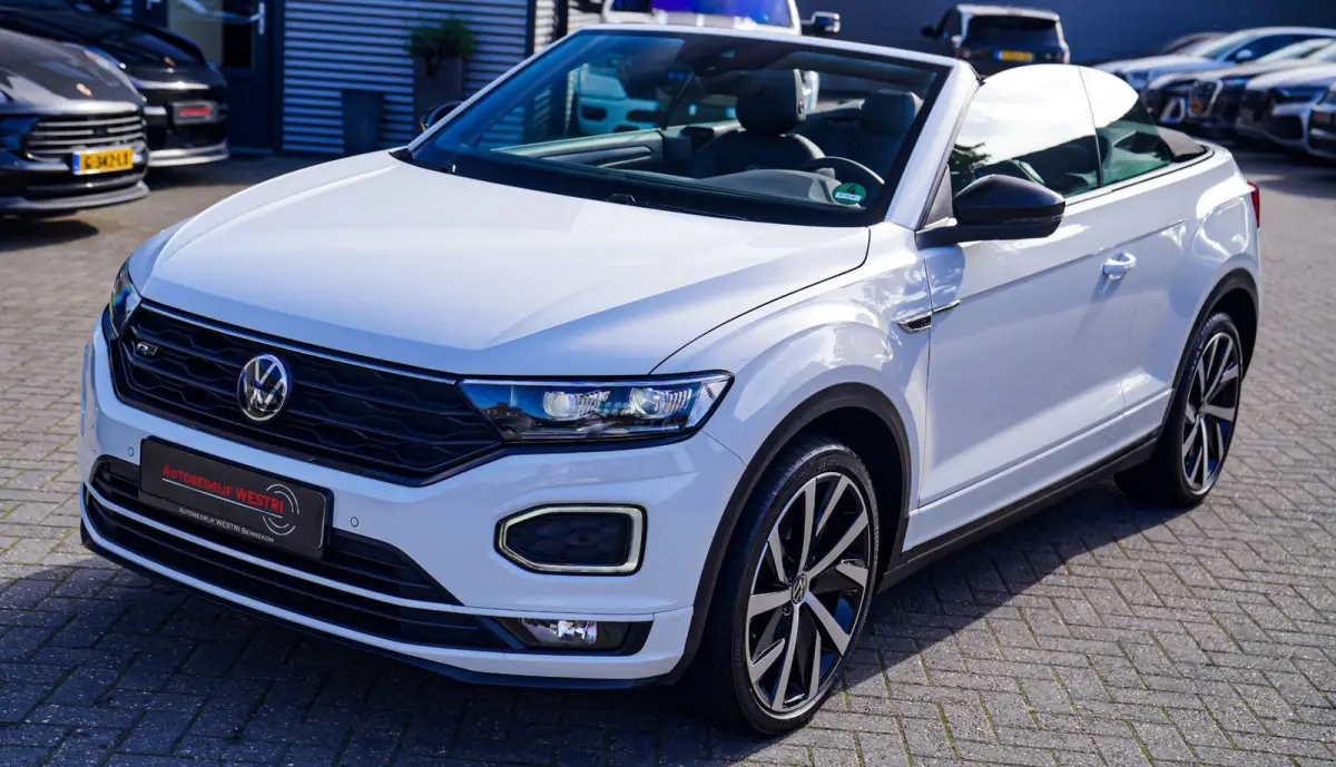 1.5 TSI R-Line | Luxe Leder | Ruitjes leer | Trekhaak | Stoelverwarming | Facelift | Vlak R-line Stuur |