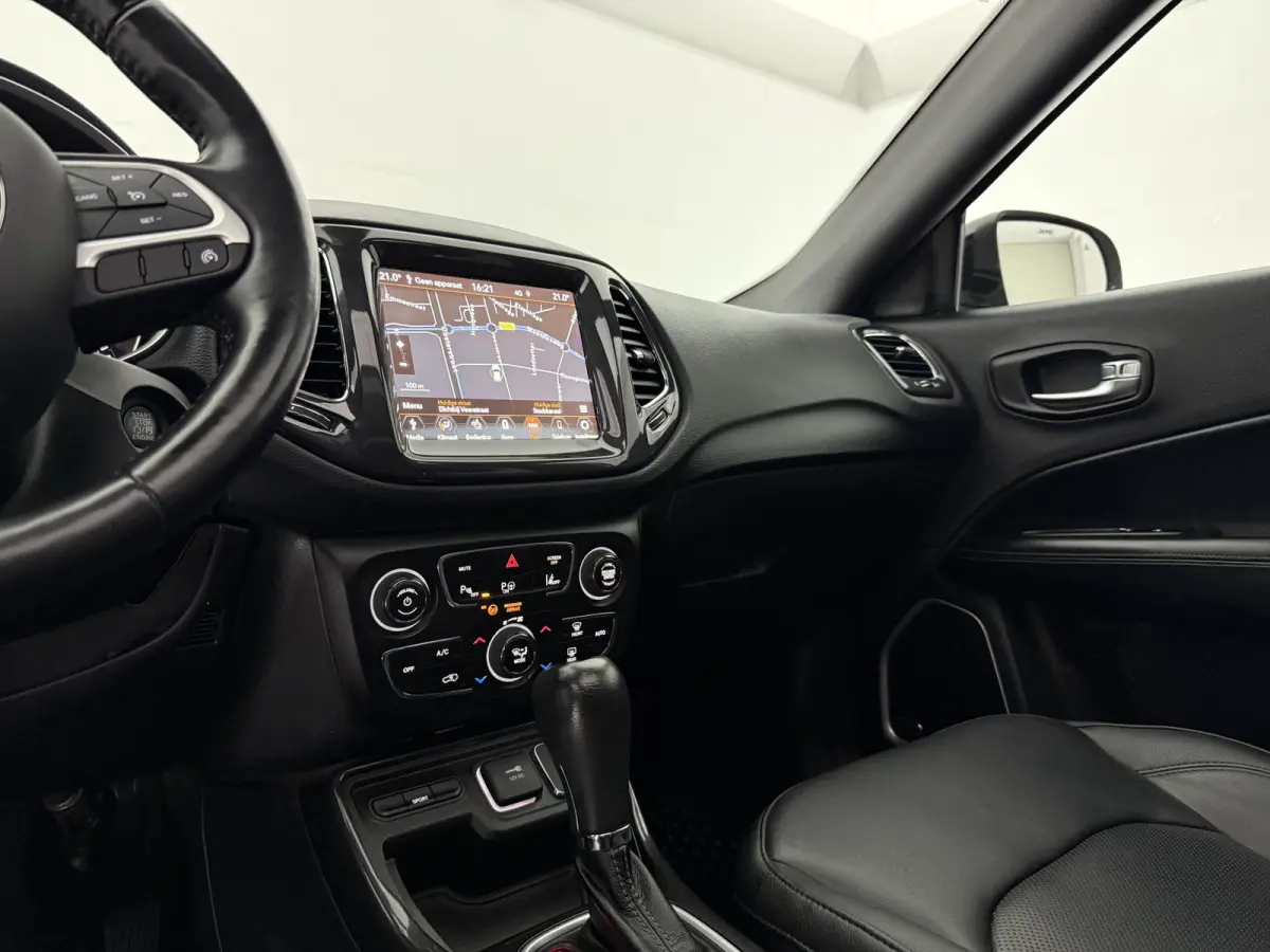 1.3T S | Pano | Camera | Alpine Audio | Memory | Carplay | Trekhaak | LED | NAP