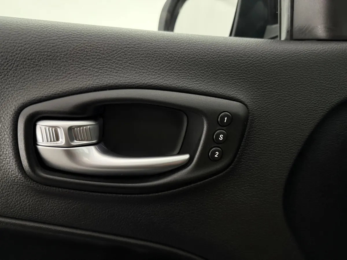 1.3T S | Pano | Camera | Alpine Audio | Memory | Carplay | Trekhaak | LED | NAP