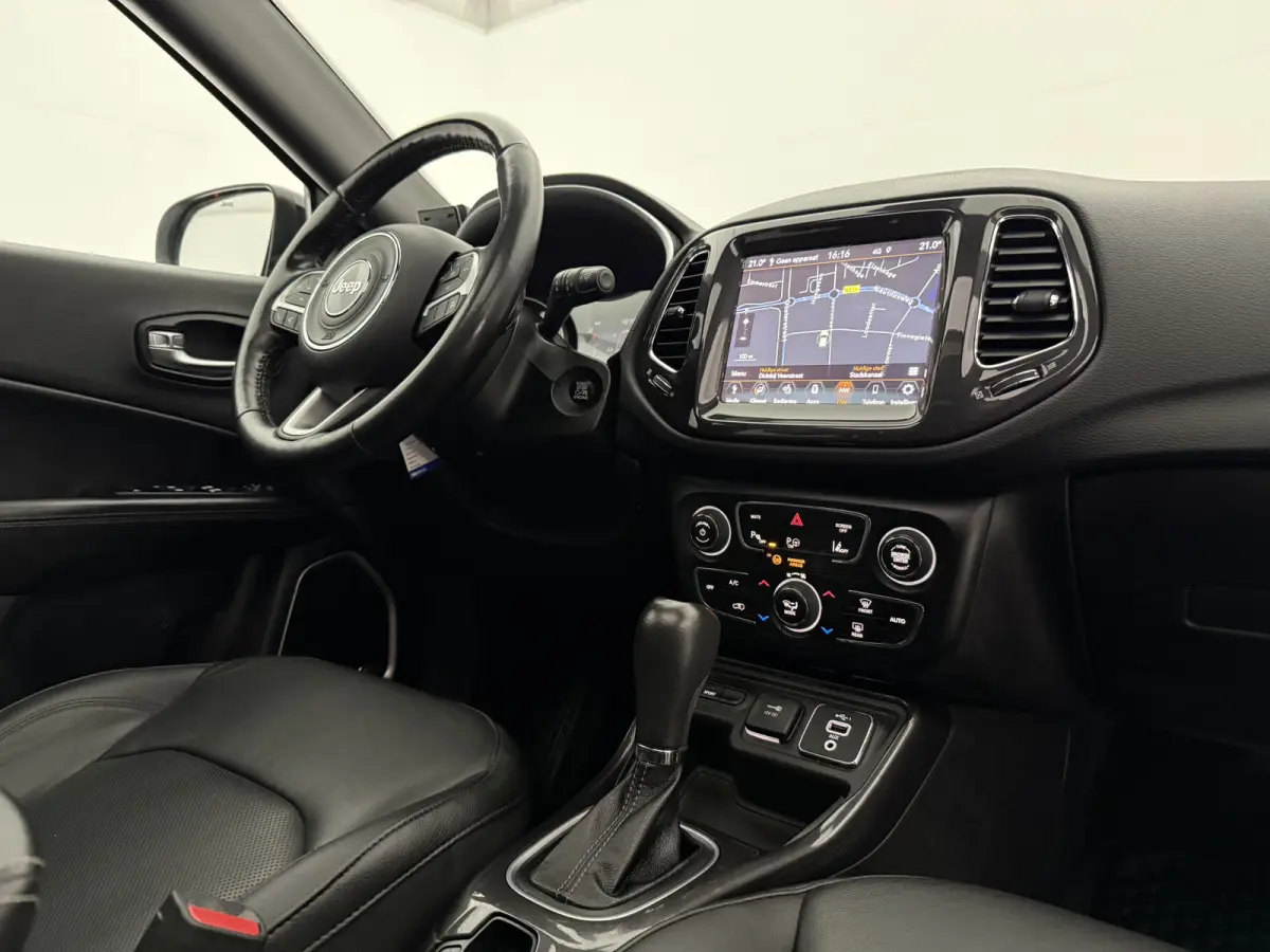 1.3T S | Pano | Camera | Alpine Audio | Memory | Carplay | Trekhaak | LED | NAP