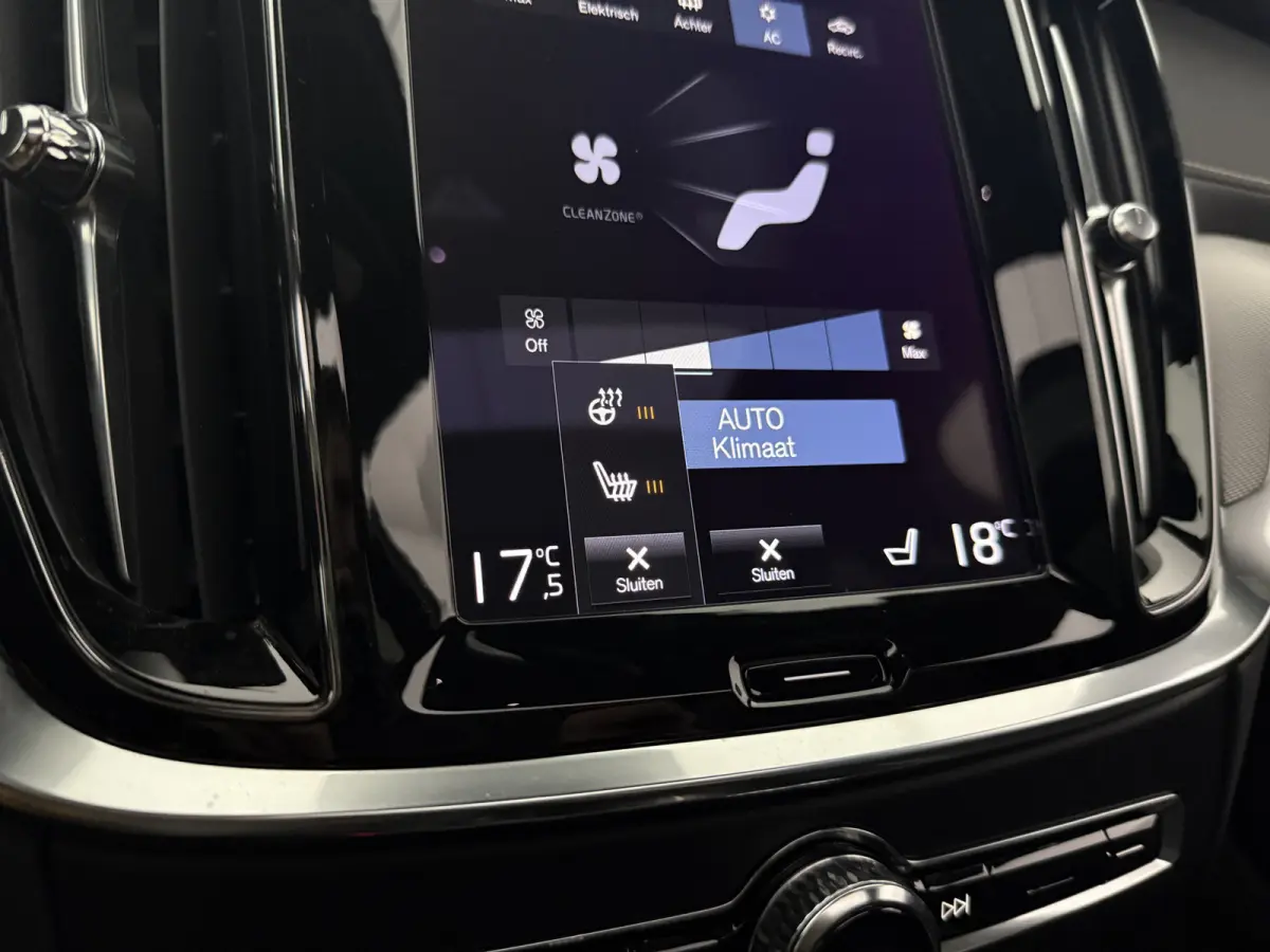 2.0 T6 Recharge AWD R-Design | Pano | Memory | 360° | H/K | Virtual | Carplay | Cruise | LED