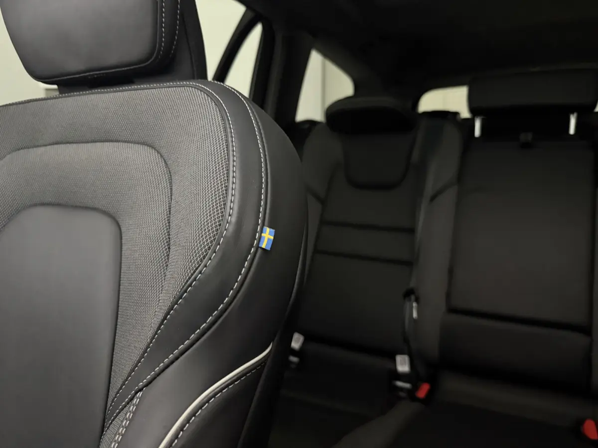 2.0 T6 Recharge AWD R-Design | Pano | Memory | 360° | H/K | Virtual | Carplay | Cruise | LED