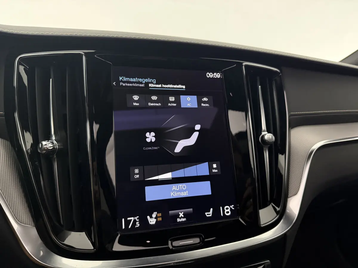 2.0 T6 Recharge AWD R-Design | Pano | Memory | 360° | H/K | Virtual | Carplay | Cruise | LED