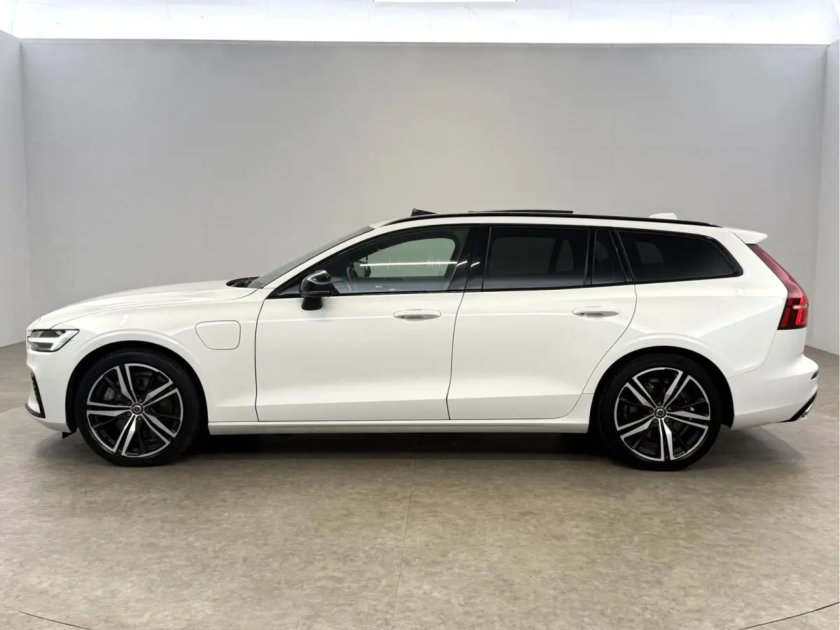 2.0 T6 Recharge AWD R-Design | Pano | Memory | 360° | H/K | Virtual | Carplay | Cruise | LED