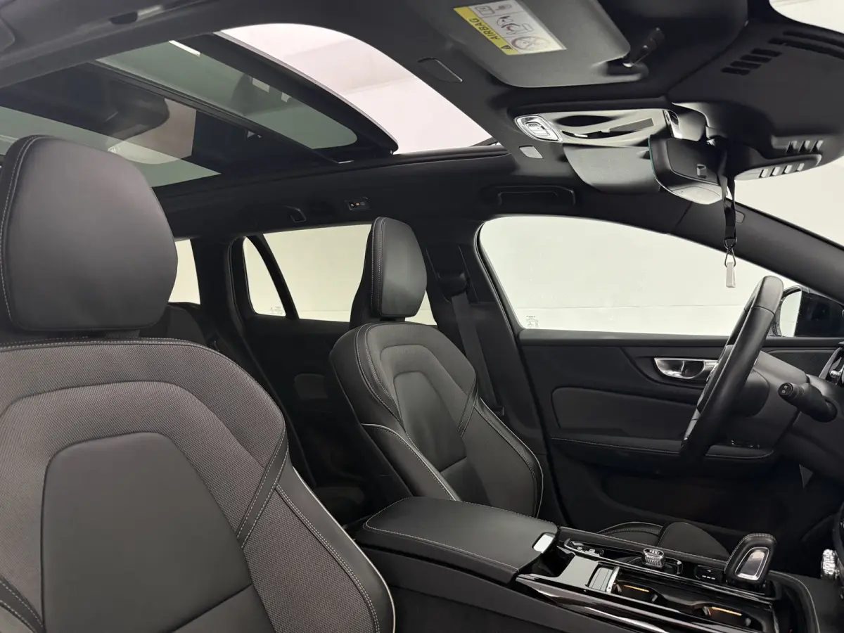 2.0 T6 Recharge AWD R-Design | Pano | Memory | 360° | H/K | Virtual | Carplay | Cruise | LED