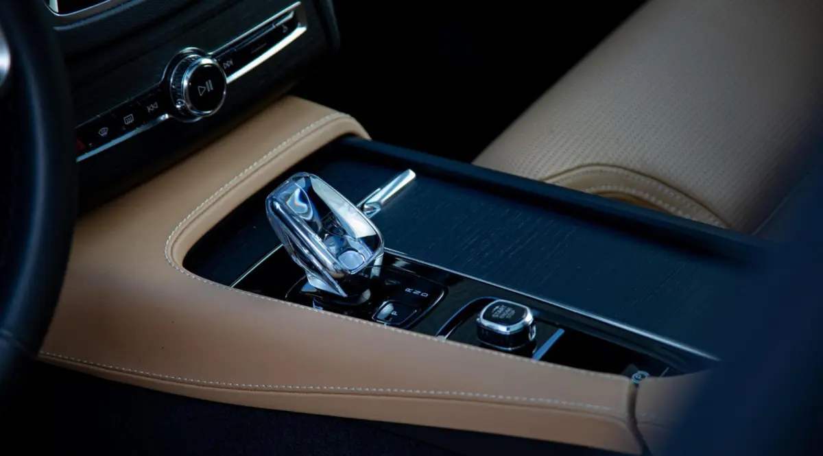 2.0 T8 Plug-in hybrid AWD Ultra Dark |Full Option|Luchtvering|Bowers&Wilkins audio