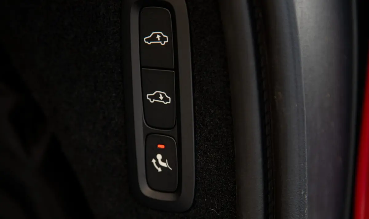 2.0 T8 Plug-in hybrid AWD Ultra Dark |Full Option|Luchtvering|Bowers&Wilkins audio