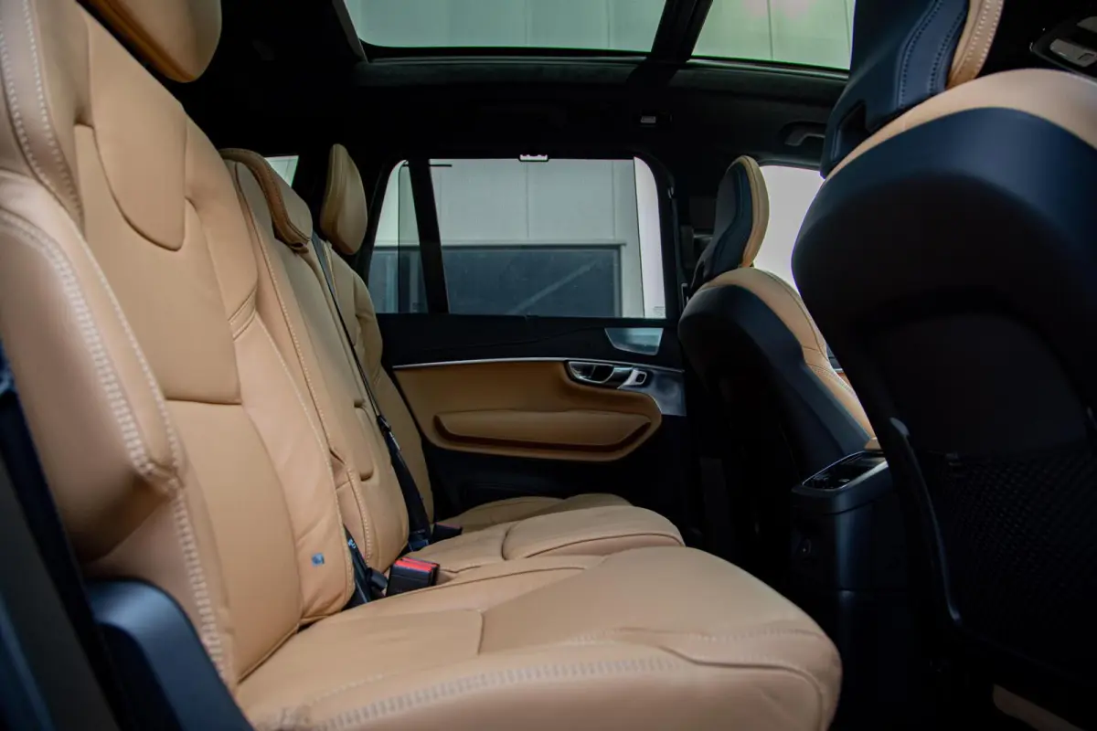 2.0 T8 Plug-in hybrid AWD Ultra Dark |Full Option|Luchtvering|Bowers&Wilkins audio
