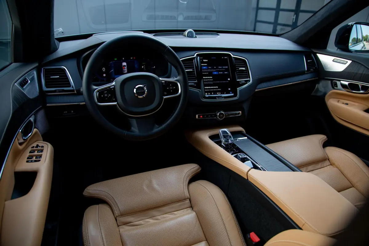 2.0 T8 Plug-in hybrid AWD Ultra Dark |Full Option|Luchtvering|Bowers&Wilkins audio