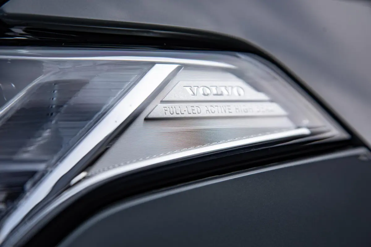 2.0 T8 Plug-in hybrid AWD Ultra Dark |Full Option|Luchtvering|Bowers&Wilkins audio