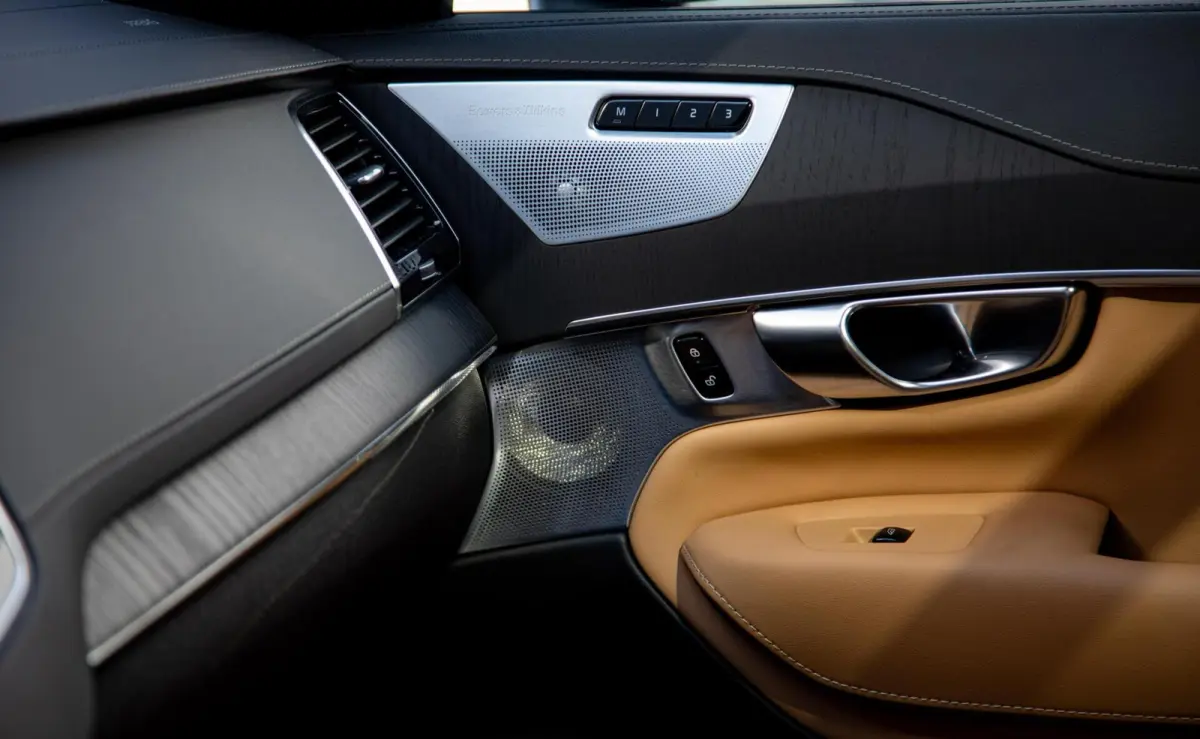 2.0 T8 Plug-in hybrid AWD Ultra Dark |Full Option|Luchtvering|Bowers&Wilkins audio