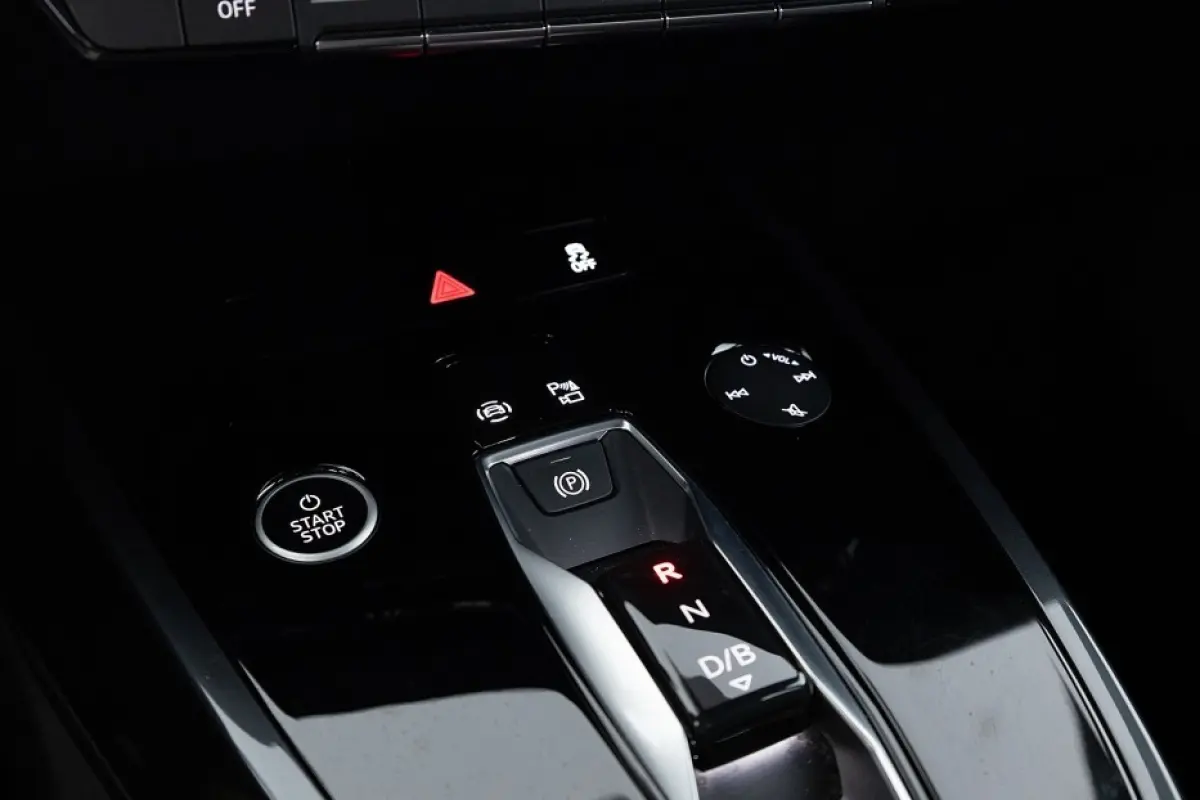 35 S-Line 2x 55kWh | SONOS | HUD| CAMERA | *SOH 94.2%*