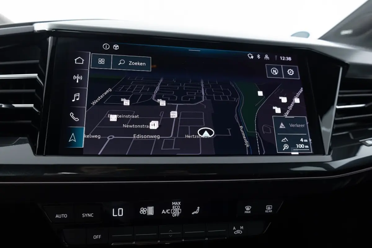 35 S-Line 2x 55kWh | SONOS | HUD| CAMERA | *SOH 94.2%*