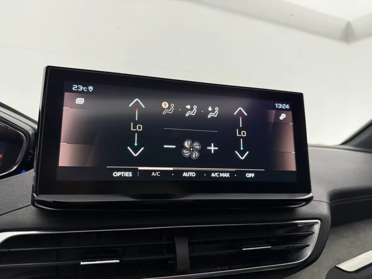 1.2 PureTech GT Black Edition | 7p | Pano | Sfeer | Virtual | Focal Audio | Cruise | Camera | Carplay | NAP