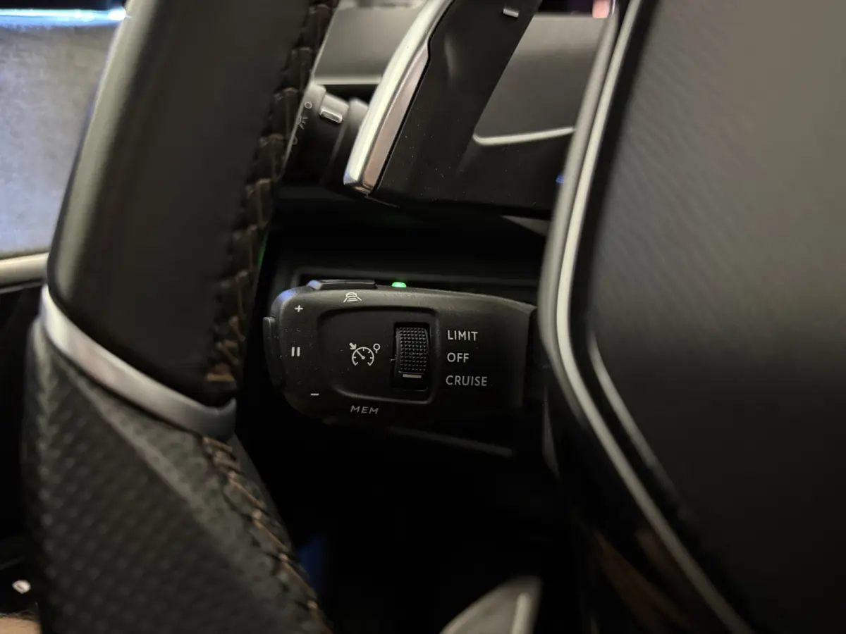 1.2 PureTech GT Black Edition | 7p | Pano | Sfeer | Virtual | Focal Audio | Cruise | Camera | Carplay | NAP