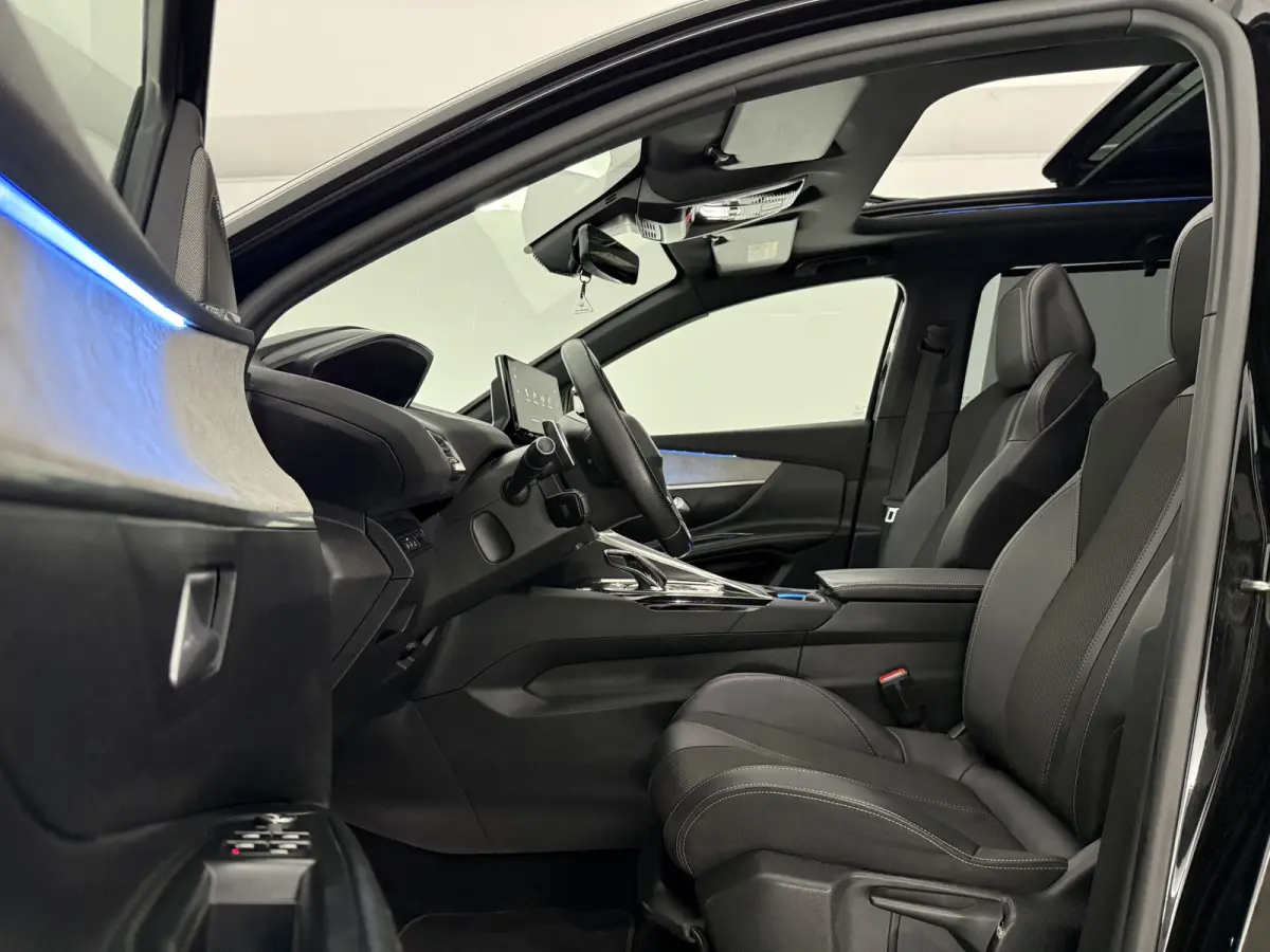 1.2 PureTech GT Black Edition | 7p | Pano | Sfeer | Virtual | Focal Audio | Cruise | Camera | Carplay | NAP