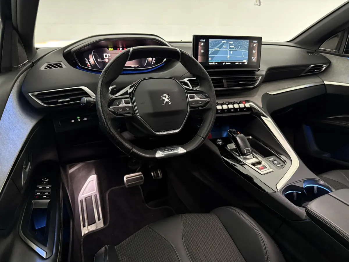 1.2 PureTech GT Black Edition | 7p | Pano | Sfeer | Virtual | Focal Audio | Cruise | Camera | Carplay | NAP