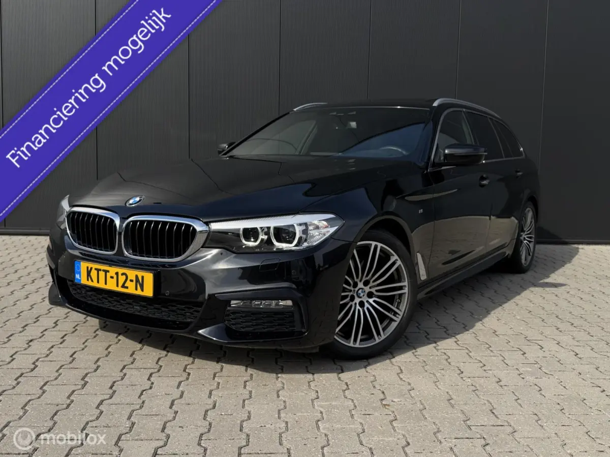 520I Touring High Executive/Pano/Leder/M pakket/Ambient