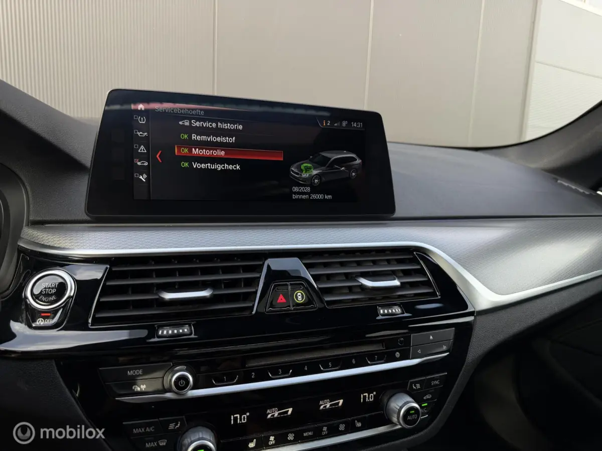 520I Touring High Executive/Pano/Leder/M pakket/Ambient