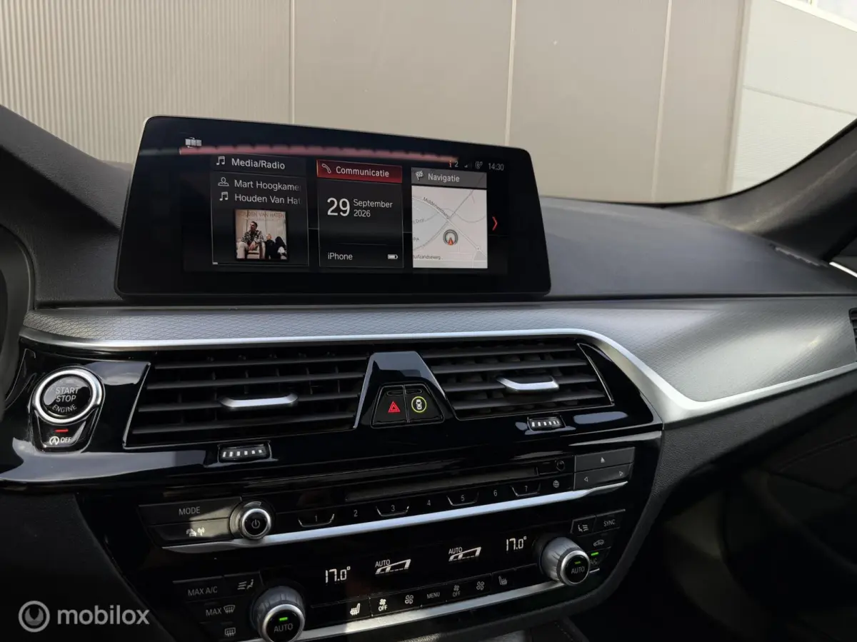 520I Touring High Executive/Pano/Leder/M pakket/Ambient