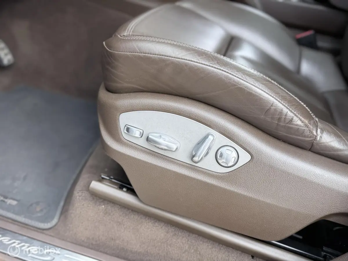 3.0 S E-Hybrid Pano Navi Clima Cruise Leder