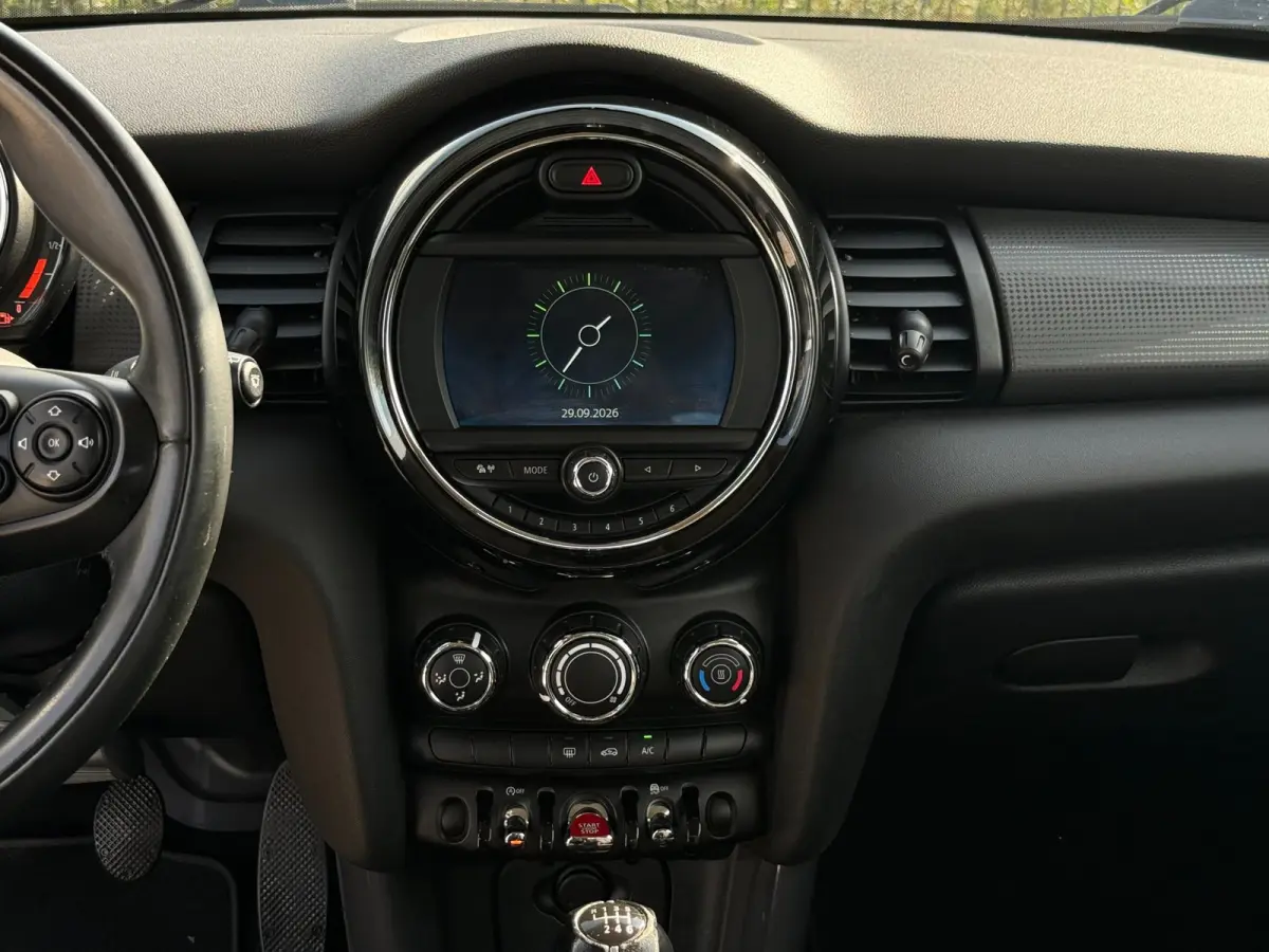1.5 Cooper | PDC | Bluetooth | NAVI | Cruise Control |