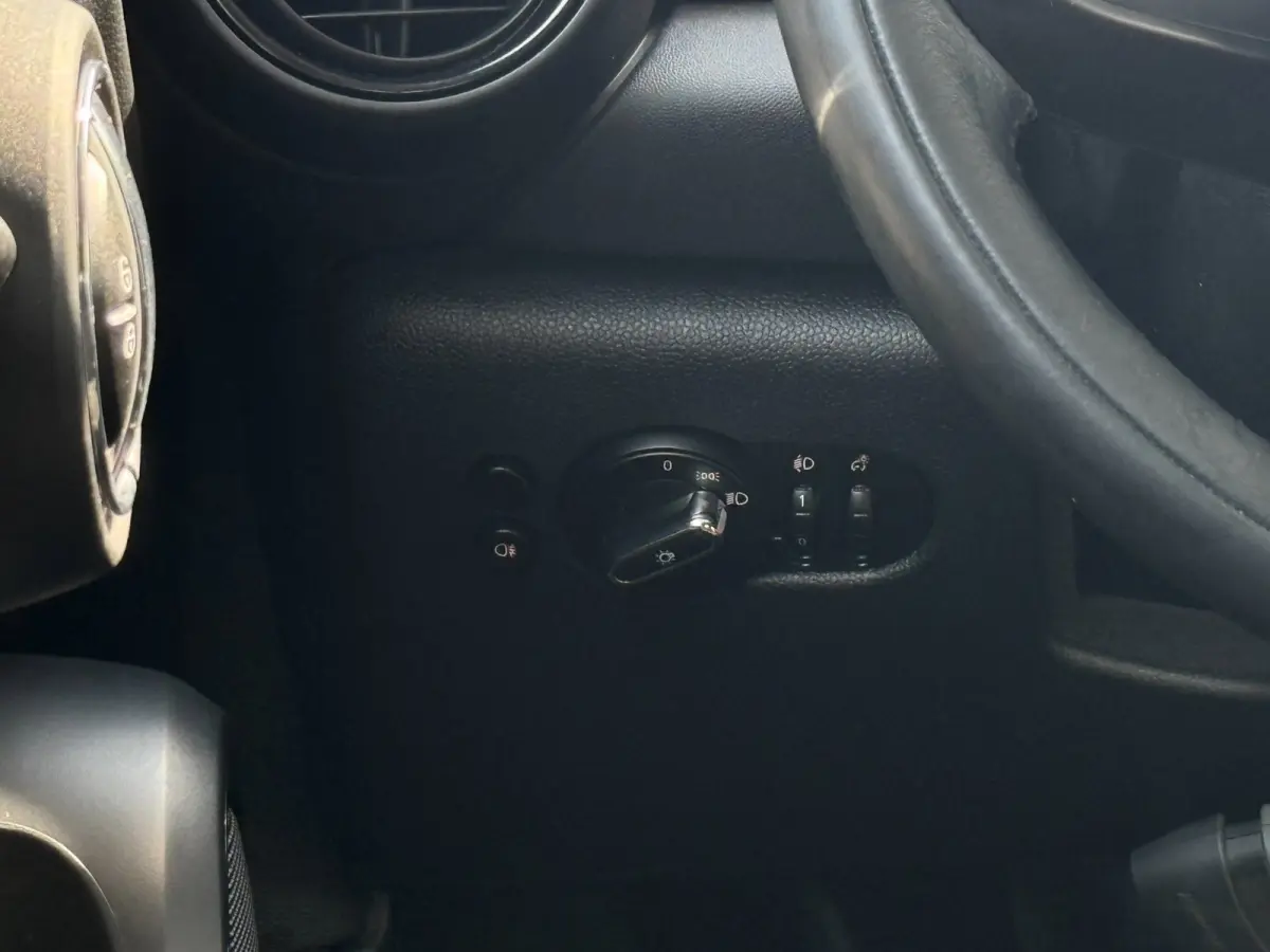 1.5 Cooper | PDC | Bluetooth | NAVI | Cruise Control |