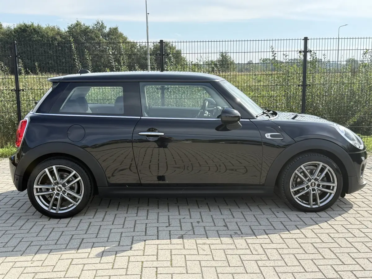 1.5 Cooper | PDC | Bluetooth | NAVI | Cruise Control |