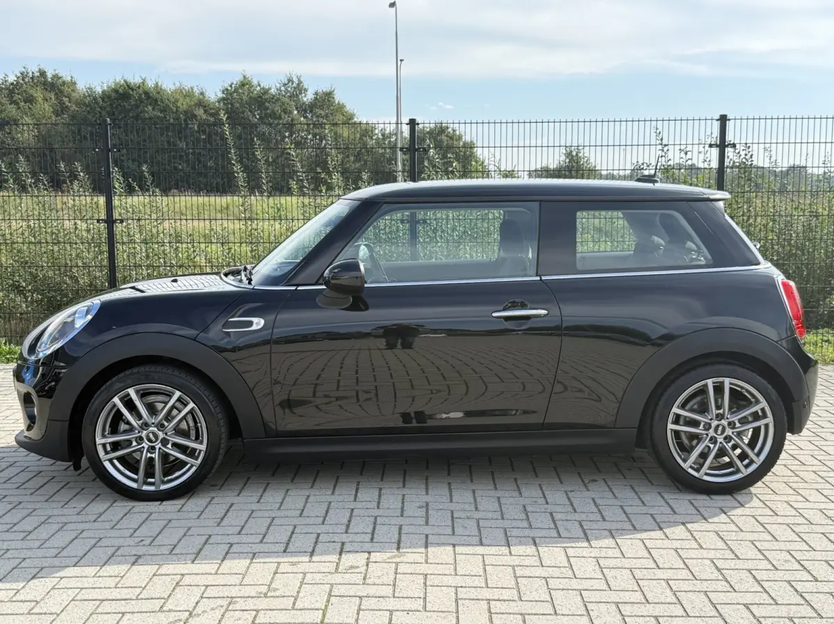 1.5 Cooper | PDC | Bluetooth | NAVI | Cruise Control |