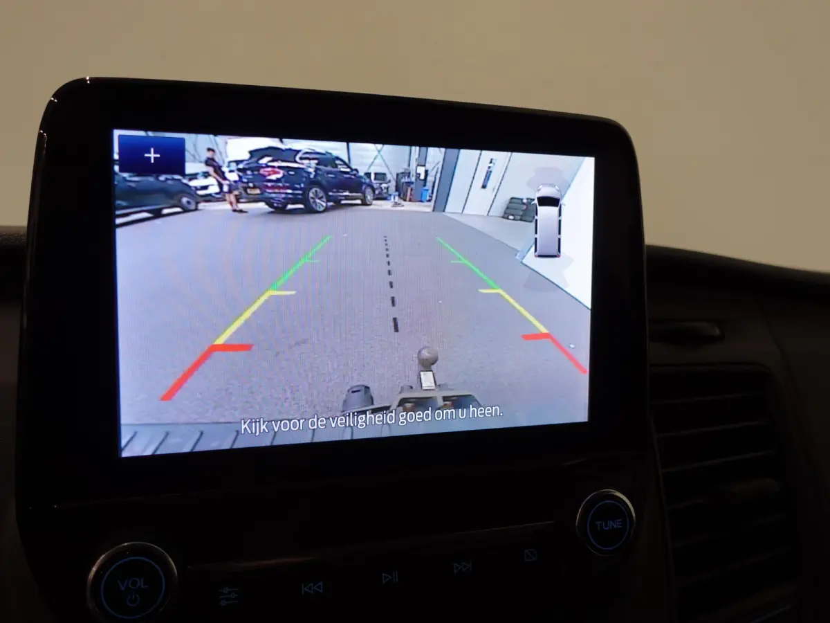 300 2.0 TDCI L2H1 Trend Dubbele Cabine Airco Bluetooth Navigatie Trekhaak