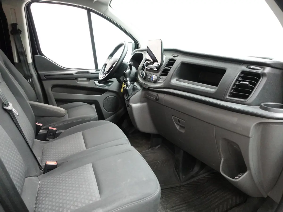 300 2.0 TDCI L2H1 Trend Dubbele Cabine Airco Bluetooth Navigatie Trekhaak
